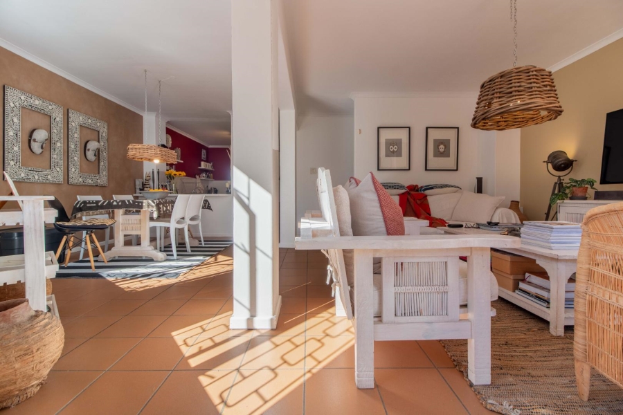 To Let 2 Bedroom Property for Rent in Devils Peak Western Cape